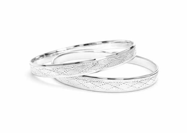 Trending Gold Bangles